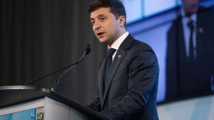 Говорячи про люстрацію, Зеленський відчуває запит суспільства, - політологи