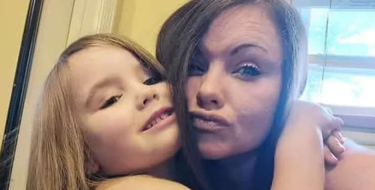 7-летняя девочка собрала $10 000 на памятник умершей матери: подробности 7-летняя девочка собрала $10 000 на памятник умершей матери: подробности