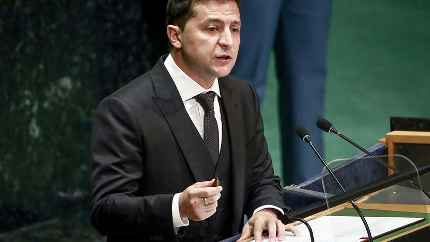 "Скандальная стенограмма": Зеленский заявил, что не станет следовать указаниям Трампа 