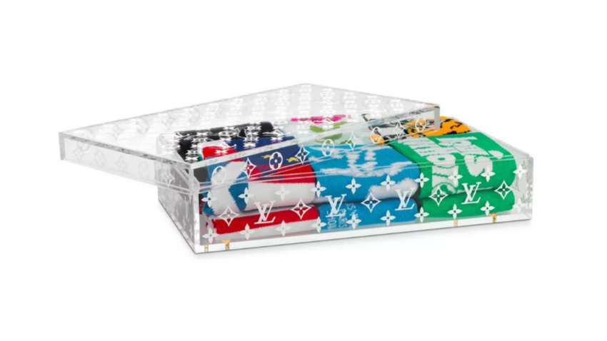 Louis Vuitton выпустили носки за 54 тысячи гривен (ФОТО)