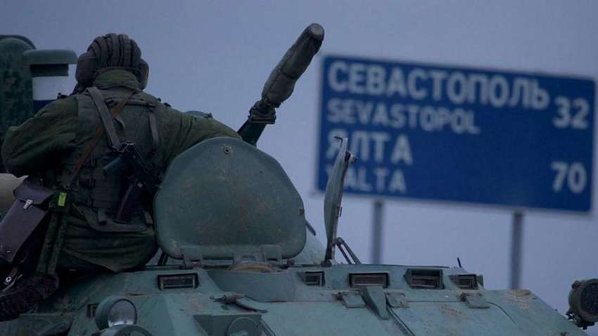 Нарощують міць, як в СРСР: наші розвідники розповіли, скільки російських солдатів в Криму і на Донбасі