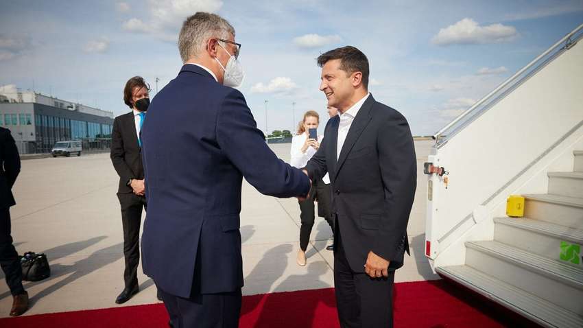 Визит Зеленского в Германию: о чем украинский президент будет договариваться с немецкой стороной