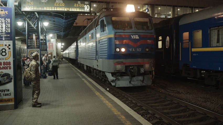 В скоростных поездах "Укрзализныци" заработал онлайн-кинотеатр