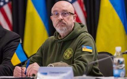 Решение, быть мне министром обороны или нет, принимает Верховный главнокомандующий ,-Резников