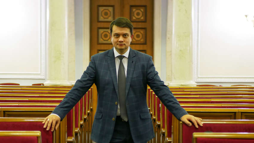 Разумков розповів, як часто обговорює спірні питання з Зеленським