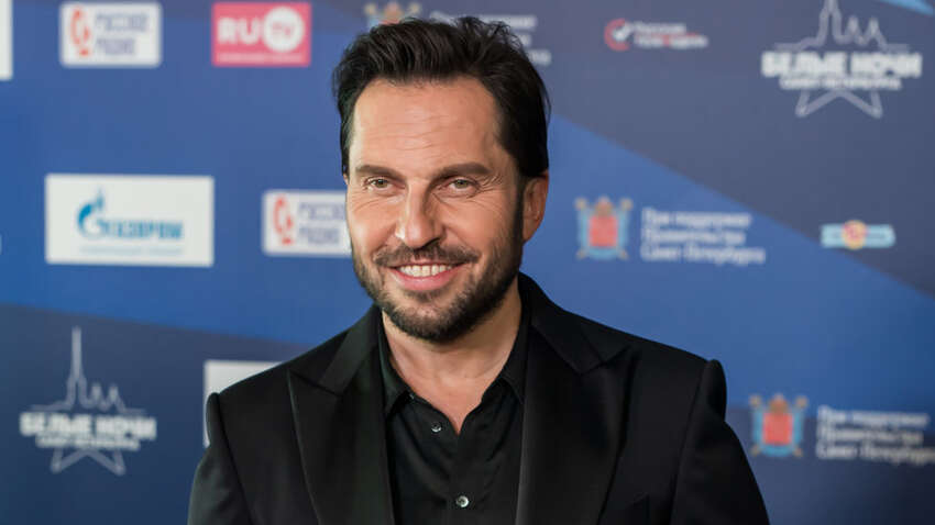 Засудив війну, але вирішив взяти російське громадянство: шоумен з України отримав паспорт РФ Засудив війну, але вирішив взяти російське громадянство: шоумен з України отримав паспорт РФ