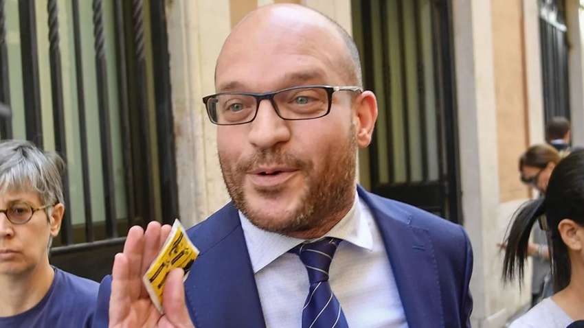 В Италии поклонник Путина избран спикером парламента В Италии поклонник Путина избран спикером парламента