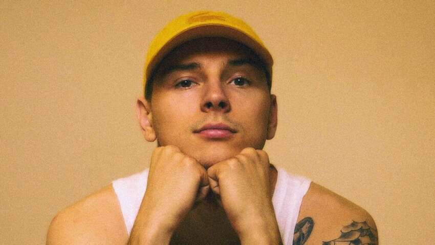 Главные хиты 2025 года в Украине: какую песню слушали чаще всего Главные хиты 2025 года в Украине: какую песню слушали чаще всего