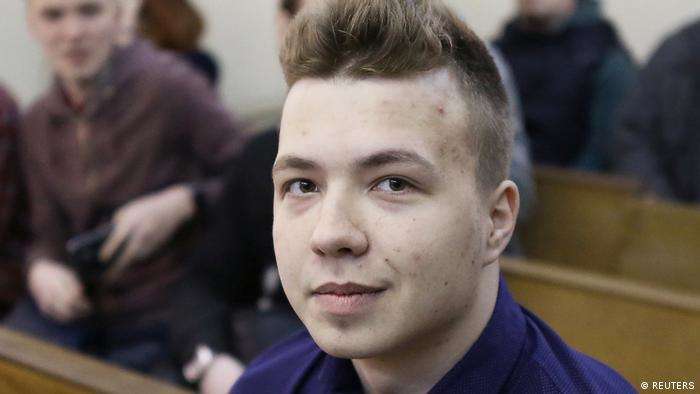 Отец Протасевича отреагировал на "интервью" сына белорусскому ТВ