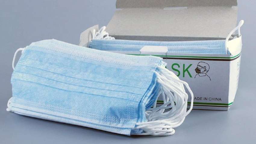 Найбільші соцмережі заборонили рекламу медичних масок