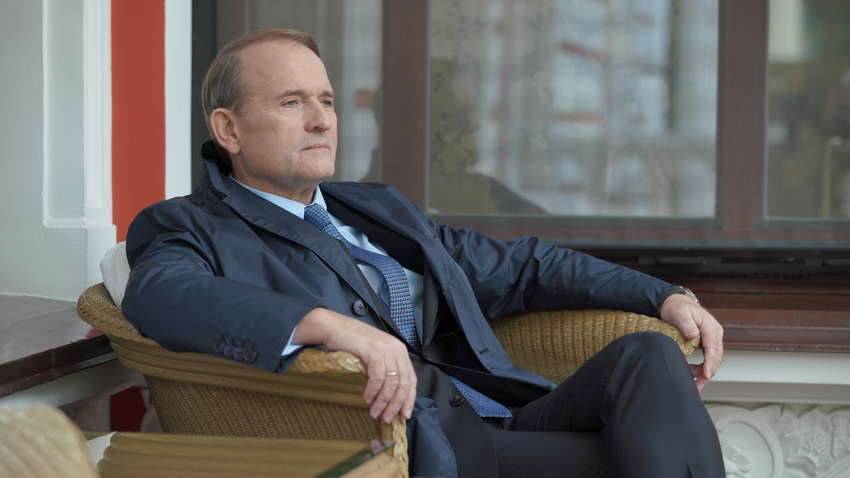 Медведчук: Прикрываясь децентрализацией, власть пытается любой ценой изменить под себя Конституцию