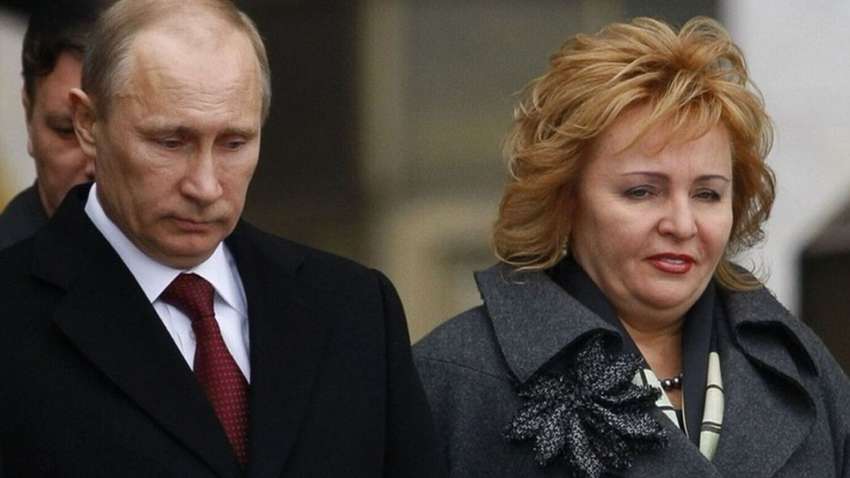 Дивно виглядає: як живе колишня дружина Путіна після розлучення з ним (ФОТО)