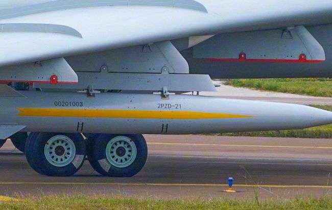 Стала відома країна, яка має свій аналог гіперзвукової ракети "Кинджал" Стала відома країна, яка має свій аналог гіперзвукової ракети "Кинджал"