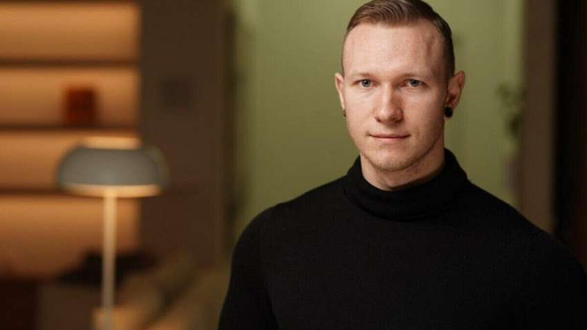 Общается на русском и защищает оккупантов: скандальный украинский блоггер попал в скандал