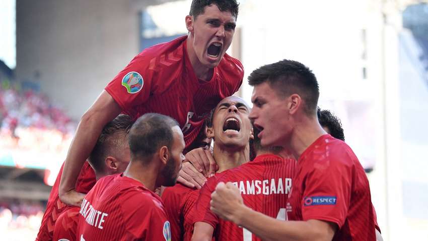 Сыграет ли звездный датский нападающий Поульсен в матче с Чехией