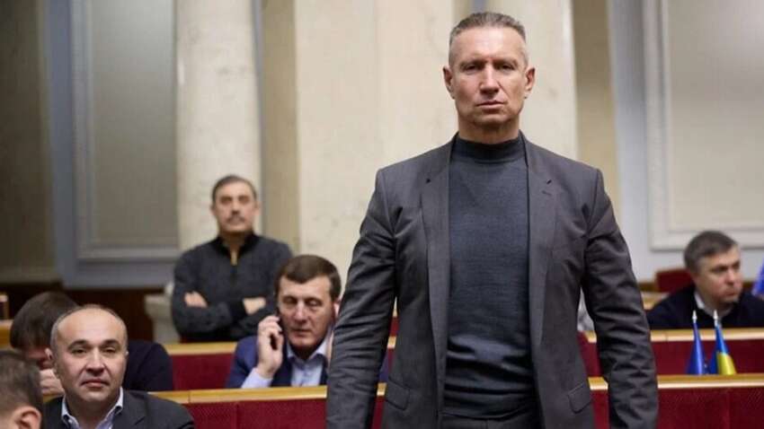 Нардеп Вацак “засвітив” годинник вартістю, як квартира в Києві: які бренди носять в Раді