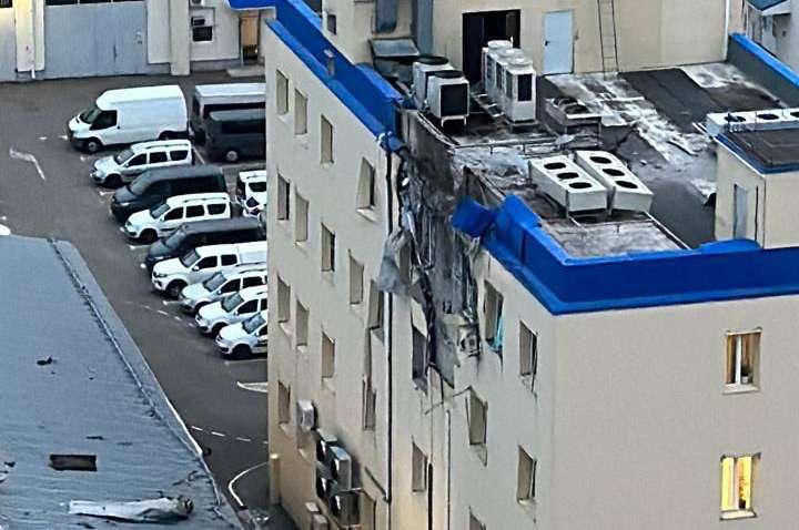 Взрывы в Краснодаре вызвали панику у россиян, люди выбегали на улицу