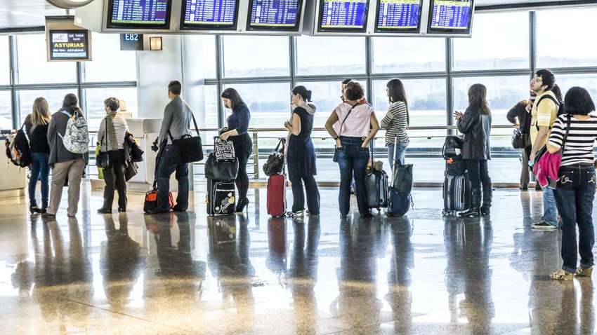 Стало известно, какие страны россияне чаще всего используют для того, чтобы въехать в ЕС