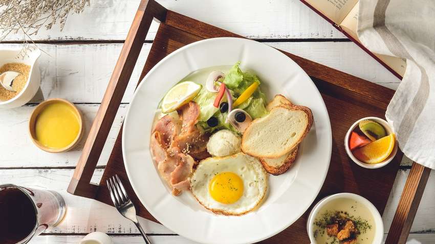 Дієтологи назвали три найбільш корисних сніданки