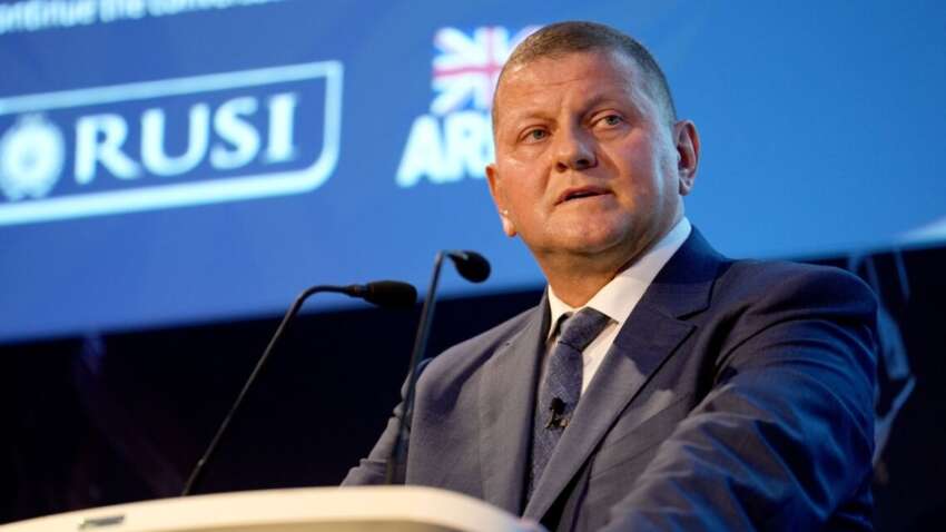 В Минобороны ультиматумом разнесли Залужного: генерал шокировал прямой ответ