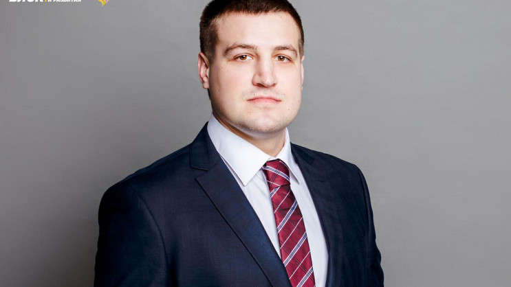 Скандал на Харьковщине: в доме кандидата на пост мэра проходят обыски