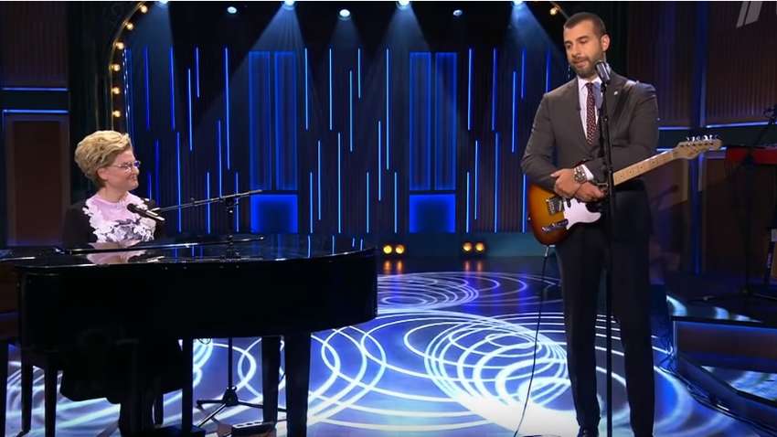 Малишева і Ургант зробили пам'ятку про профілактику коронавірусу