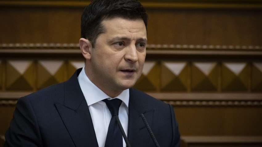 Эксперт о выступлении Зеленского: нас готовят к досрочной избирательной гонке