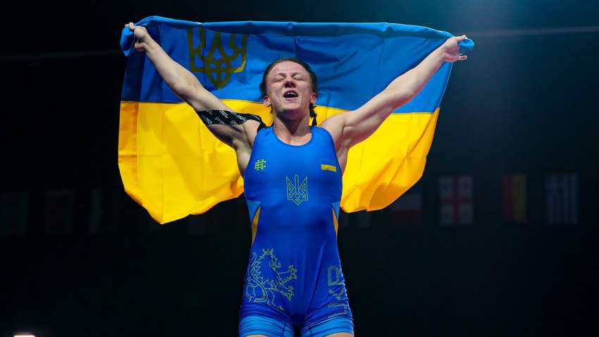 Спортсменке, что отказалась от квартиры, подарили еще одну