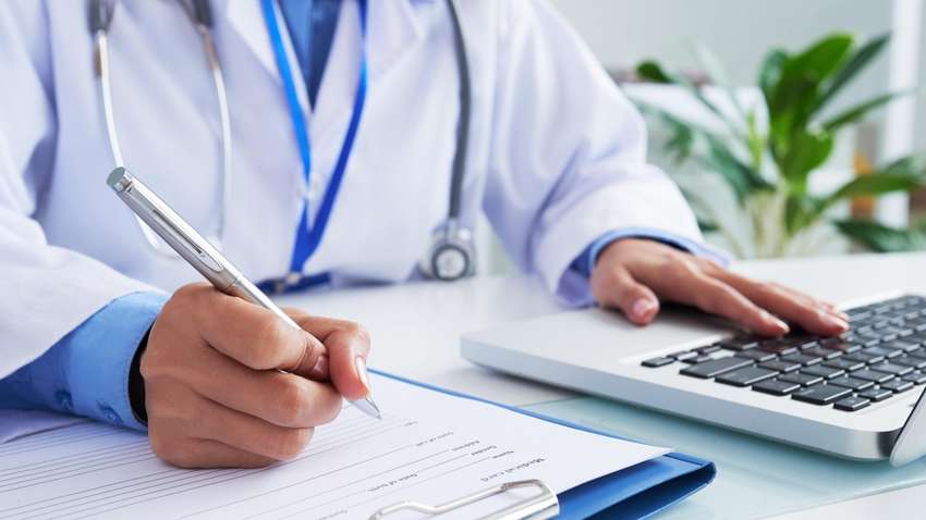 Российского депутата хотели забрать в психбольницу прямо во время заседания (ВИДЕО) 