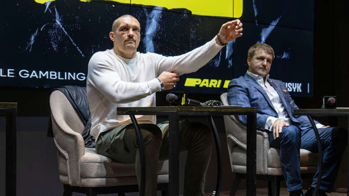 «Мы – падший народ»: Усик возмутился, что у всех на уме только деньги «Мы – падший народ»: Усик возмутился, что у всех на уме только деньги