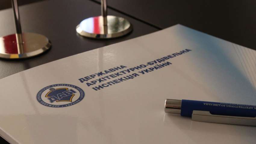 Коррупция в ГАСИ: почему так трудно бороться со взятками в строительной сфере