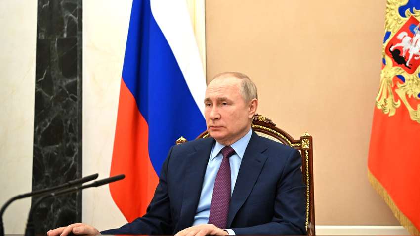 Журналіст: Путін таки здав назад, як би це не було важко та неприємно, але довелося