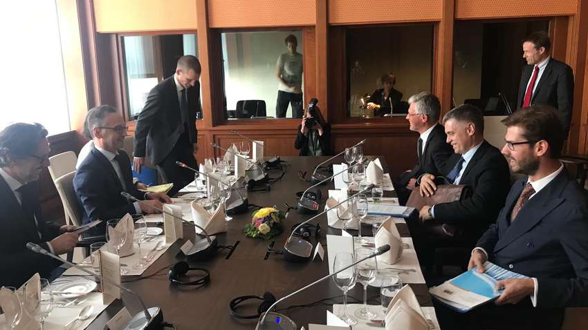 Стало известно, о чем говорили на встрече в "нормандском формате"