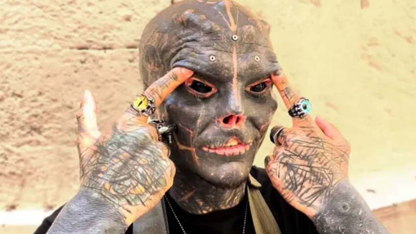 Чоловік відрізав собі губу, ніс та вуха: усе заради того, щоб виглядати, як інопланетянин (ФОТО) Чоловік відрізав собі губу, ніс та вуха: усе заради того, щоб виглядати, як інопланетянин (ФОТО)