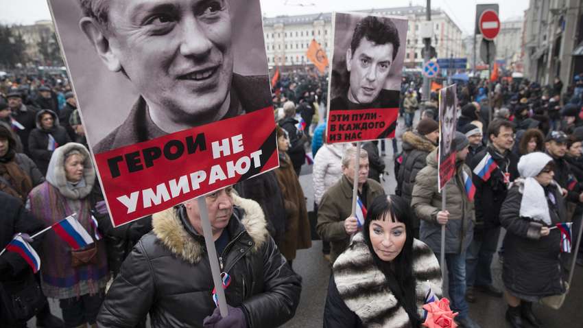У п'яту річницю вбивства Бориса Нємцова росіяни і європейці вшанували його пам'ять