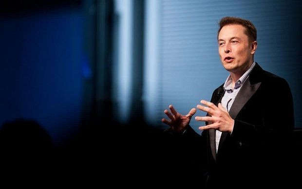 Маск продав акції Tesla ще на $1 млрд.