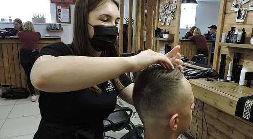 Ослабление карантина в Украине: как минимизировать риск заражения коронавирусом в парикмахерских