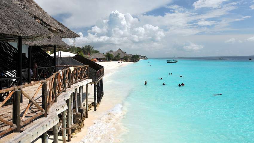 На популярному серед українців курорті люди вмирають від невідомого захворювання