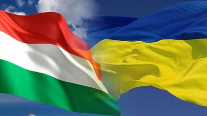 Украина и Венгрия уладили конфликт по «смс» - Кулеба