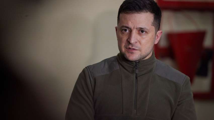 Блокування каналів Медведчука: Зеленський розповів, чи закриють телеканал "Наш"