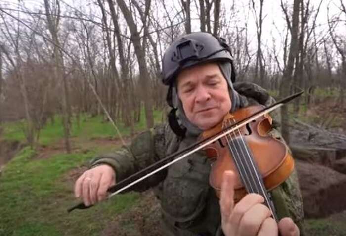 Российский музыкант, воюющий против Украины, свалился с инсультом на фронте Российский музыкант, воюющий против Украины, свалился с инсультом на фронте