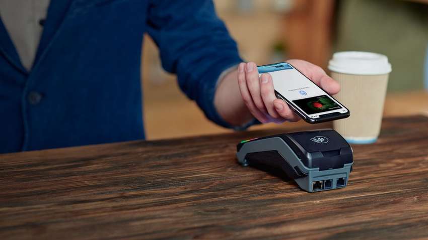 Количество банковских карт для проведения бесконтактных платежей выросло до 5 млн единиц