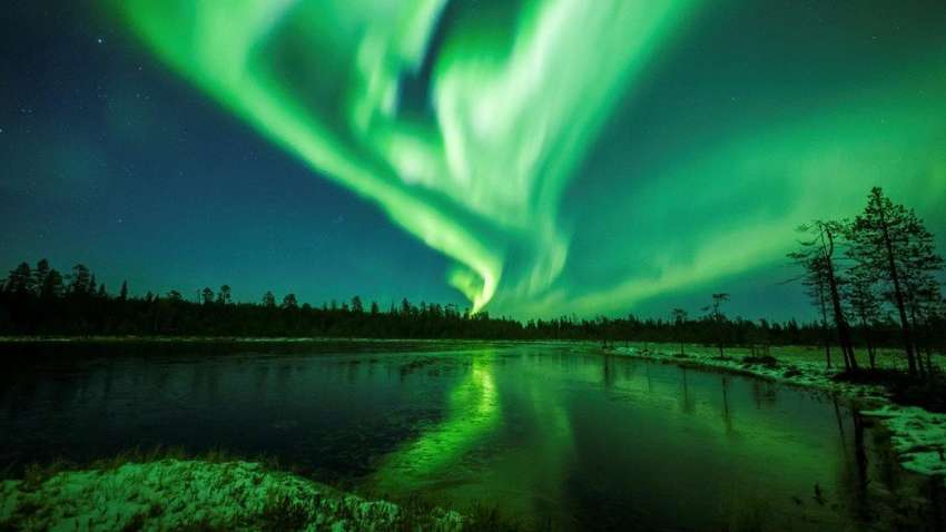 Солнечная буря снова обрушится на Землю: когда следует ожидать геомагнитные бури