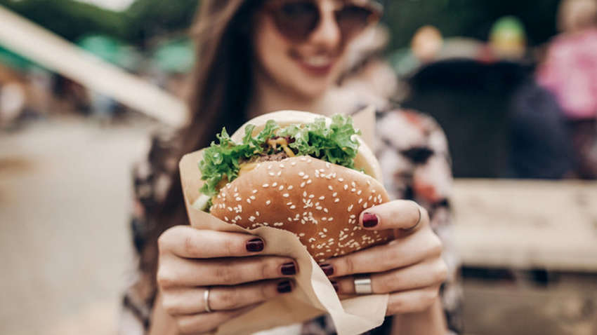 Худнемо за допомогою фаст-фуду: дієтологи зробили несподівану заяву