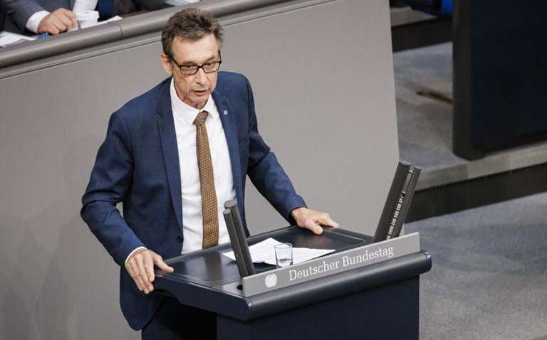 Россия атакует Германию кибератаками и шпионит беспилотниками Россия атакует Германию кибератаками и шпионит беспилотниками