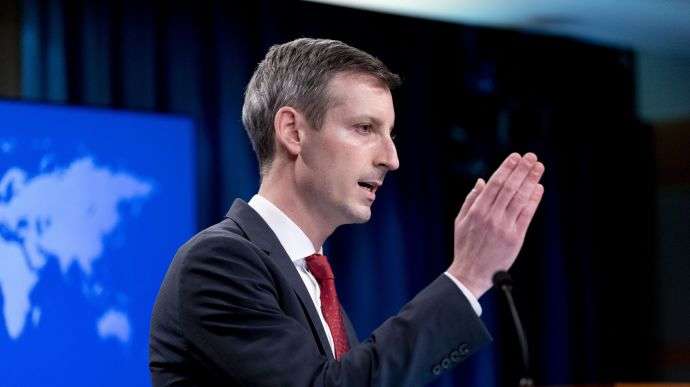 США предупредил Китай о последствиях передачи оружия России