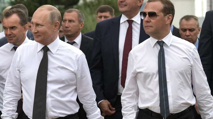 Медведєв показав на фото, яке в Кремлі бачать Україну після завершення війни