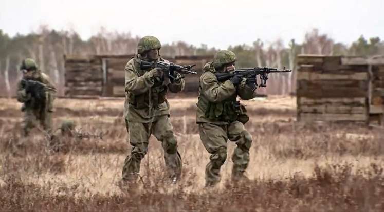 Россия наладила сеть по торговле людьми для войны в Украине на территории своего бывшего союзника