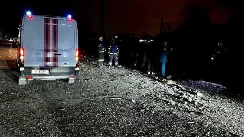 У Бєлгороді впала російська авіабомба: місто повністю знеструмлено У Бєлгороді впала російська авіабомба: місто повністю знеструмлено