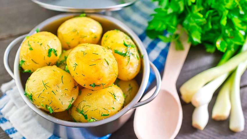 Какой ингредиент сделает отварной картофель вкуснее в несколько раз